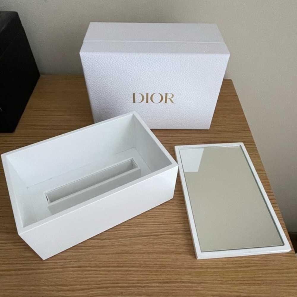 DIOR LA MOUSSE OFF/ON Cleanser 150ml and Mirror White Lacquered Display Box - Picture 2 of 8